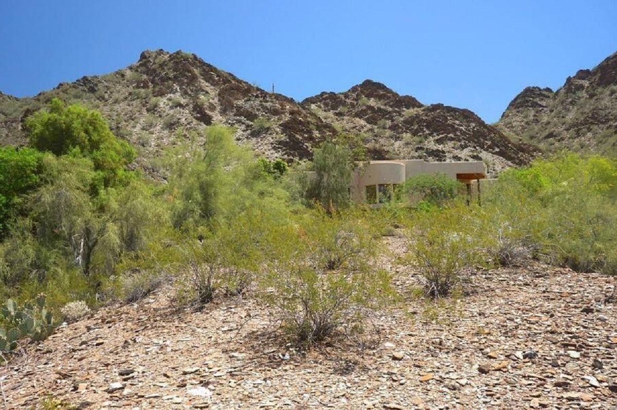 Photo of Cinnabar Canyon Estates view lot.