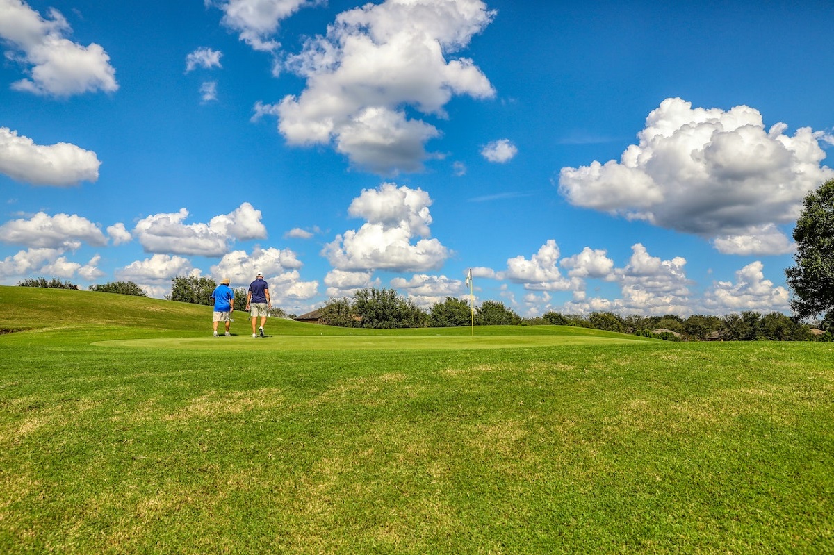 Photo of Arizona golf course.