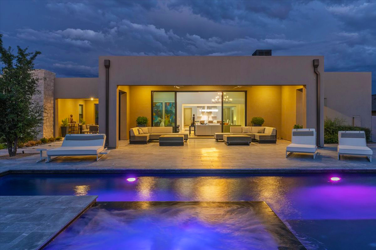 Photo of a property in North Scottsdale's White Horse, developed by Camelot Homes.