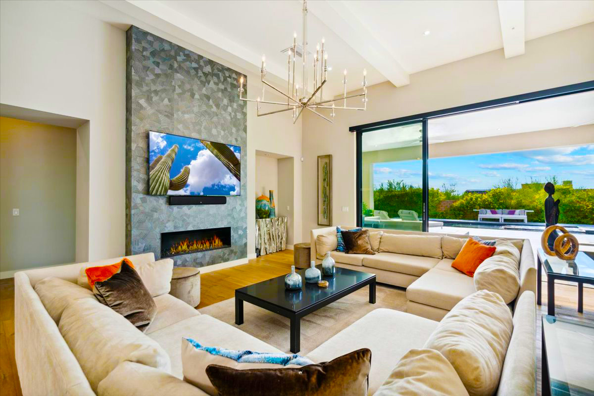 Photo of a property in North Scottsdale's White Horse, developed by Camelot Homes.