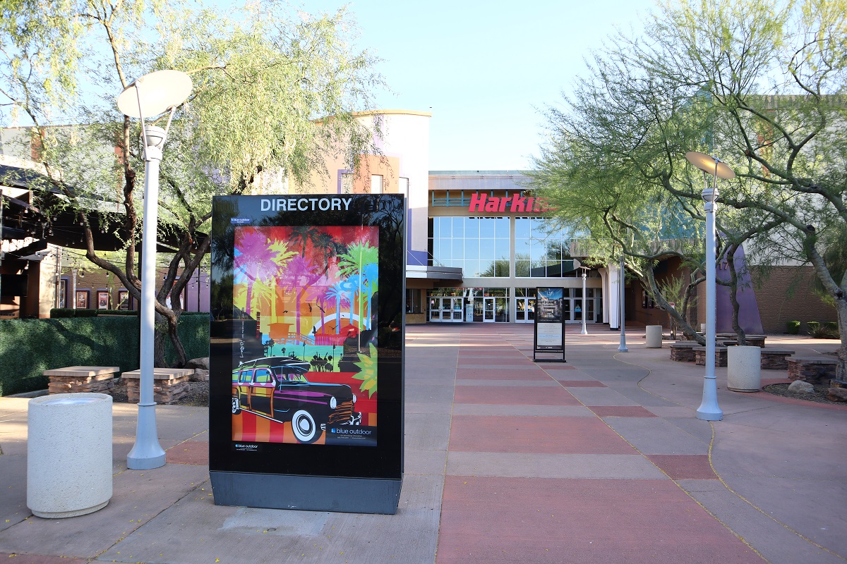 Harkins Cine Capri.