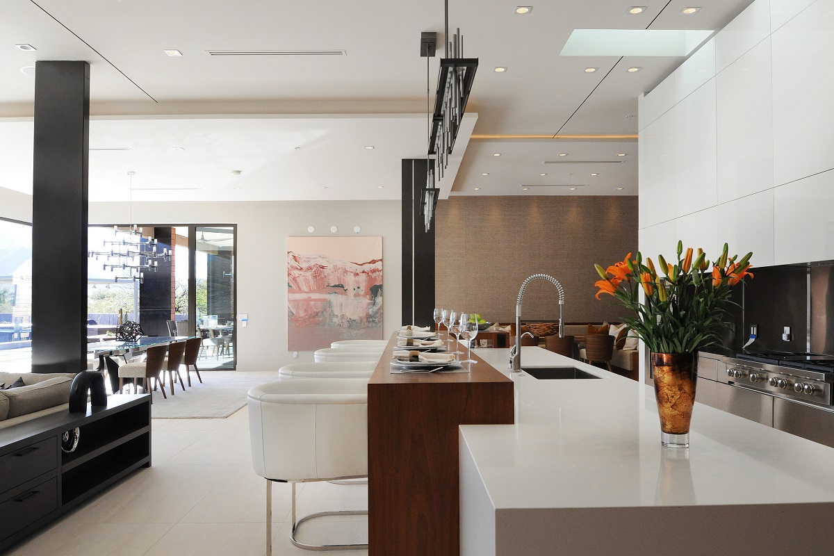 Photo of a luxury home.